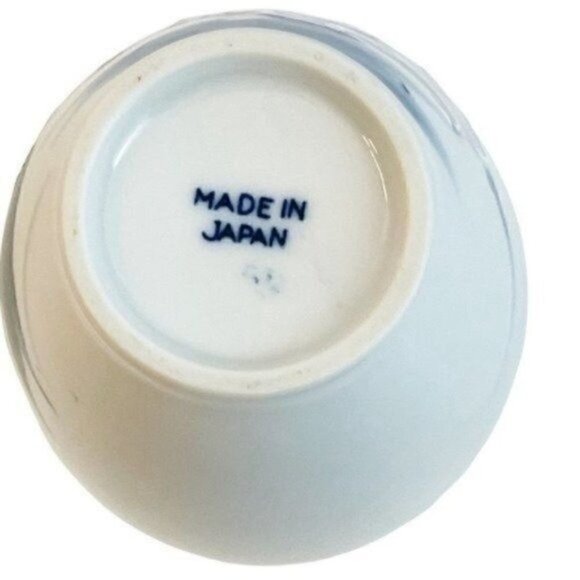 Porcelain Pottery Iris Floral Vase Made in Japan raised white paint outline 6” - Picture 8 of 9